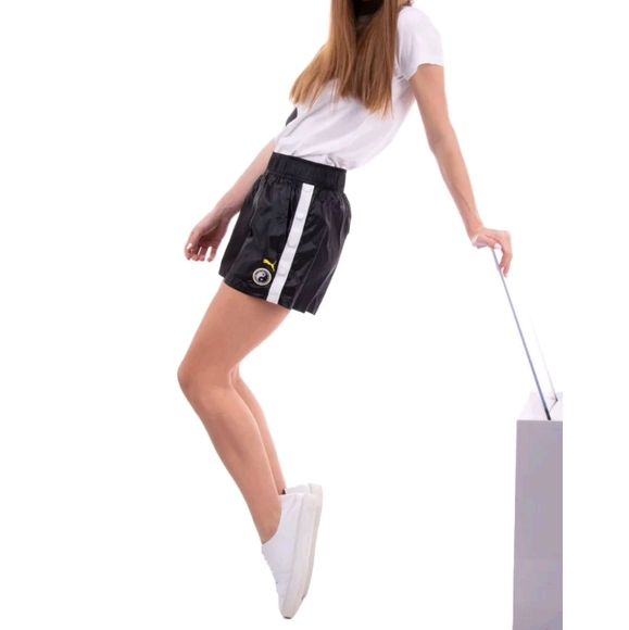 FENTY PUMA By RIHANNA Sports Shorts Size XS Contrast Side Stripes Poppers - Picture 3 of 4